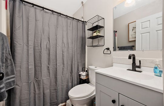 Bathrooom - 21_11931154_184082_184082-EI-121 - Copy