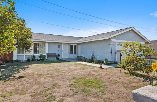 Front Yard - 6_11931139_184082_184082-EI-106