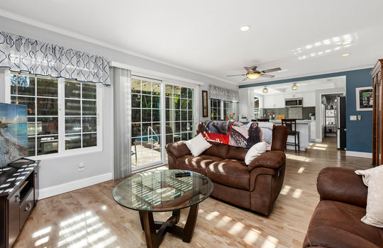 22-4475 Saint Andrews Pl - FR to Kitchen-122