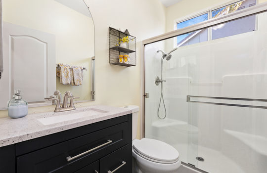 23-4801 Cardiff Bay-Down Bathroom-123