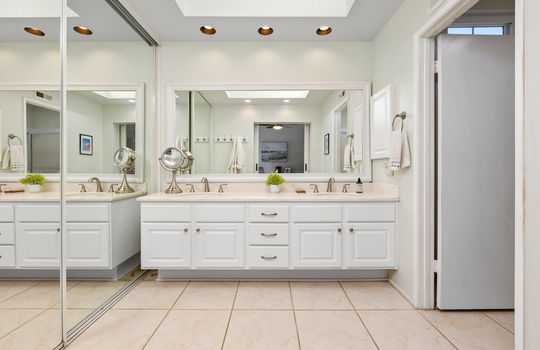 26-4475 Saint Andrews Pl - Primary Bath-126