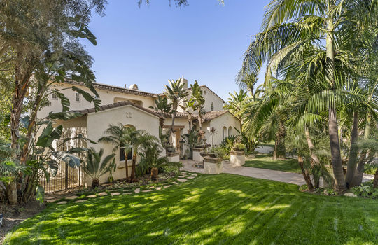 005 - Front Exterior - 2105 Timneh Ct - 005