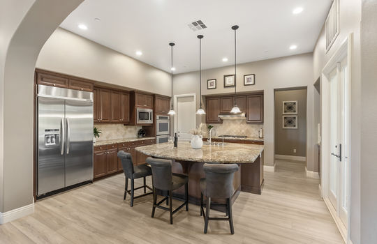 024 - Kitchen 1 - 2105 Timneh Ct