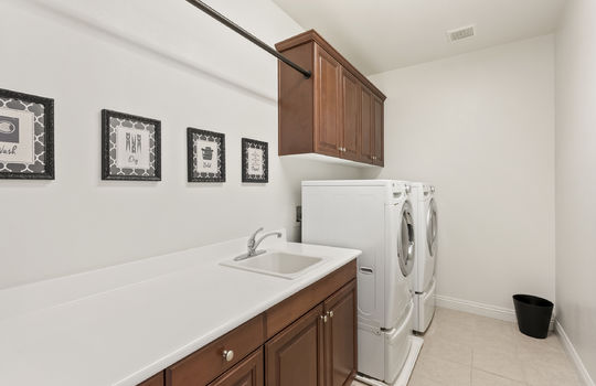 069 - Laundry Room - 2105 Timneh Ct
