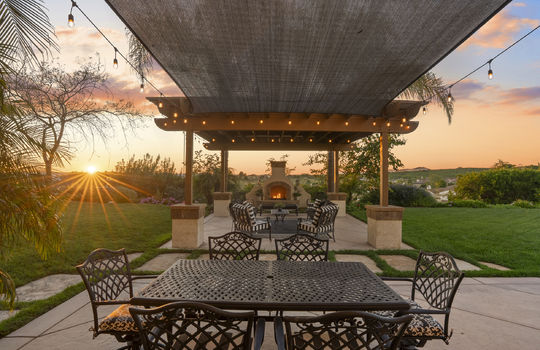 096 - Backyard Sunset 2 - 2105 Timneh Ct