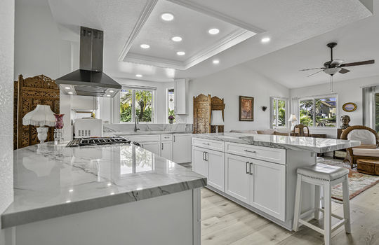 12. Kitchen - FR - AR504276-USE-Edit copy