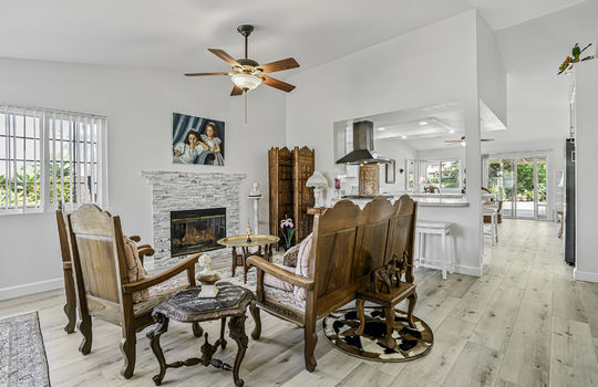 9. Money - AR504177-USE-Edit copy Rita likes