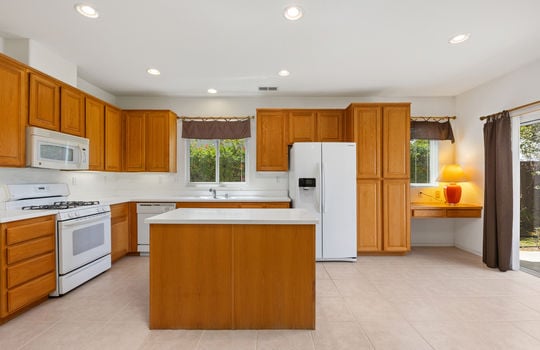 Kitchen - 4981 Calle Arquero - 111