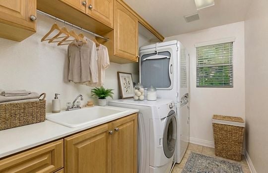 Laundry - 5322 Willow Walk - VS