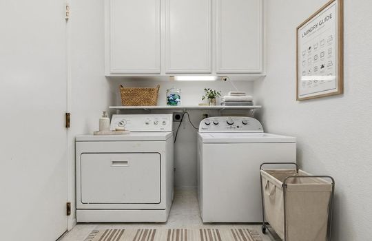 Laundry VS - 4981 Calle Arquero