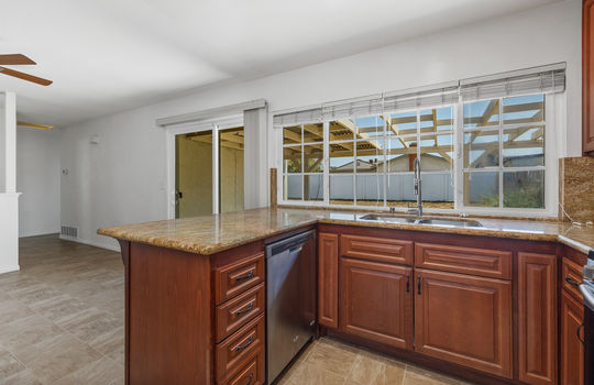 Kitchen - 1183 Thalia - 116