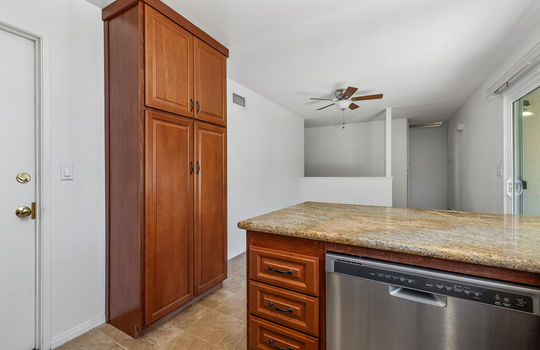 Kitchen - 1183 Thalia - 117
