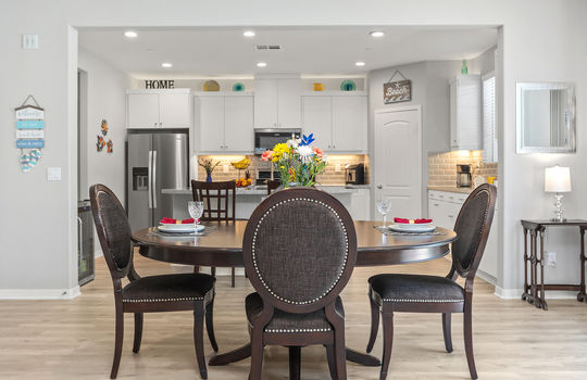 05-Dining - 4209 Francia-