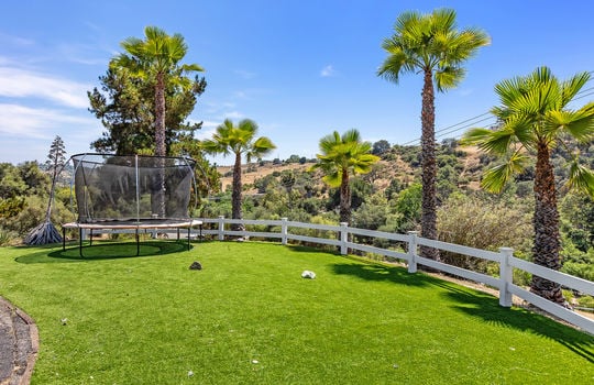 A01-Front Yard - 3562 S Mission - 108