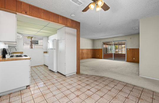 04 Kitchen - 5130 E Parker-118