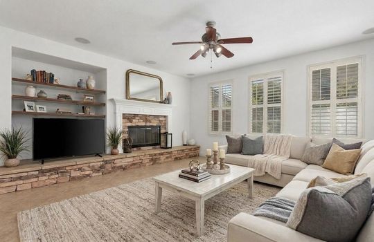 08 Family Room - 2555 Arundel-VS