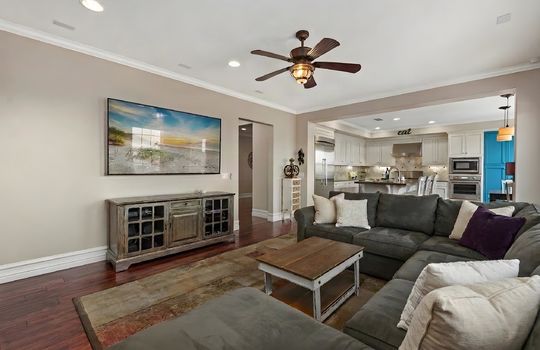 07-FamilyRoom - 1237 Breakaway-VS