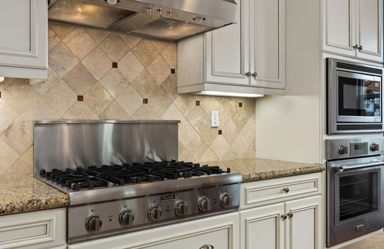 08-Kitchen - 1237 Breakaway-119