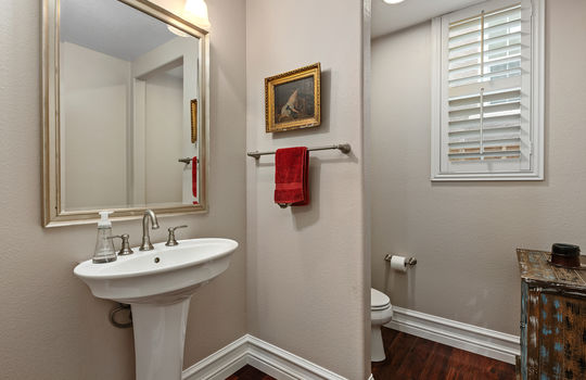 09-HalfBath - 1237 Breakaway-106