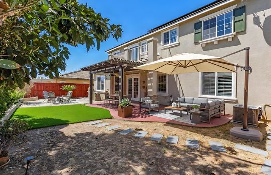 16 - 1018 Bellingham - Yard-VS