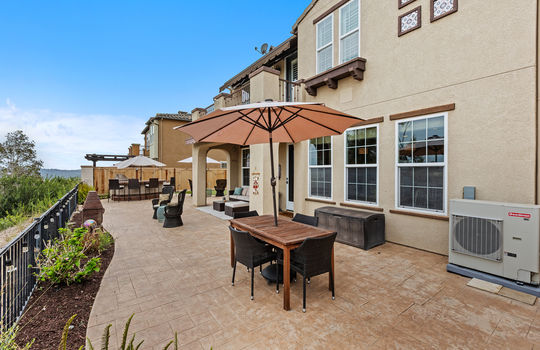 25-Patio - 1237 Breakaway-156