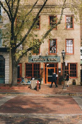Chic Urban & Historic