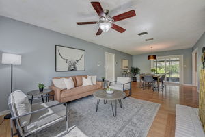 13-web-or-mls-Hoperita St-011