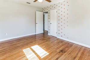 2048&#215;1365-1034_Lake_Bell_Dr__Winter_Park__FL_32789__USA-SatMar1620241710556259581