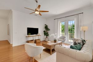 -2048×1365-DSC00533