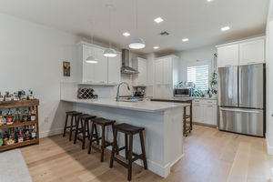 2048&#215;1365-224_E_Pineloch_Ave__Orlando__FL_32806__USA-ThuApr1820241713420647316