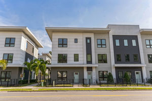 2048&#215;1365-224_E_Pineloch_Ave__Orlando__FL_32806__USA-ThuApr1820241713420650669