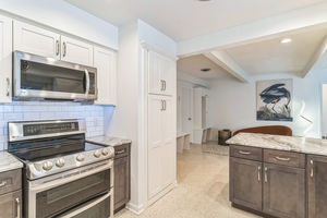 5118_Darden_Ave_Belle_Isle_FL_32812_USA-Kitchen-DSC00057