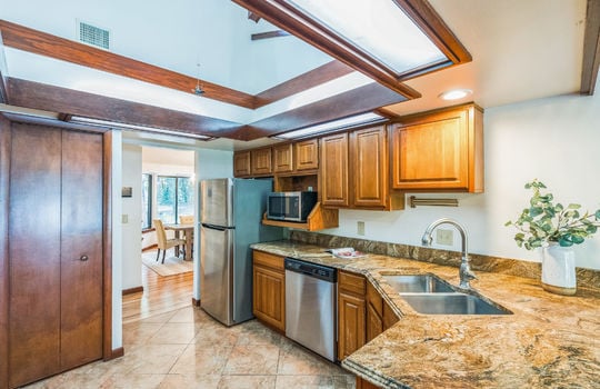 4834_Hall_Rd_Orlando_FL_32817_USA-Kitchen-A7403865