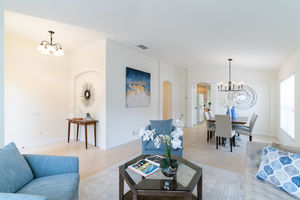 1028_Cinnamon_Fern_Ct_Casselberry_FL_32707_USA-Living_room-DSC08998