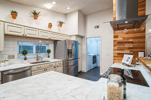 4491_Yachtmans_Ct_Orlando_FL_32812_USA-Kitchen-DSC00458