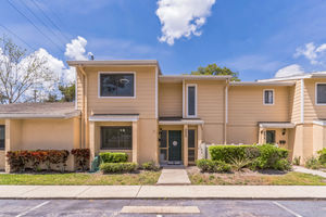 02_2220_McMahon_Ct_Orlando_FL_32812_USA-Exterior-DSC01845