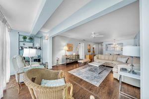 04_600_Royal_Palm_Blvd_Vero_Beach_FL_32960_USA-Living_room-JMJ01332