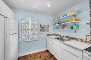 07_600_Royal_Palm_Blvd_Vero_Beach_FL_32960_USA-Kitchen-JMJ01267