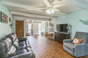 11_2220_McMahon_Ct_Orlando_FL_32812_USA-Living_room-DSC01769