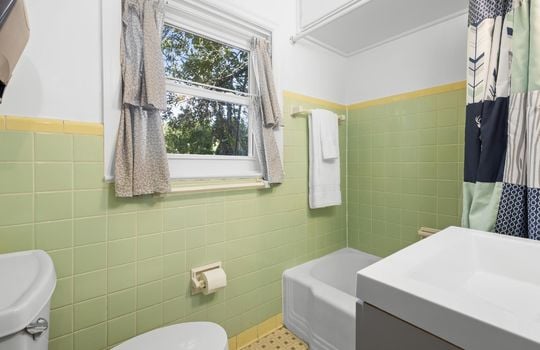 1207 Cole Rd, Orlando, FL 32803, USA (21)