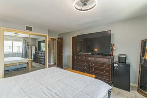 22_2220_McMahon_Ct_Orlando_FL_32812_USA-Bedroom-DSC01815