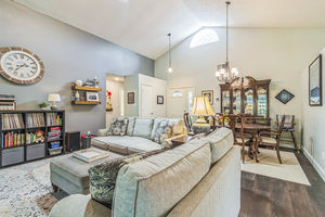 10_544_Remington_Oak_Dr_Lake_Mary_FL_32746_USA-Living_room-DSC_0164