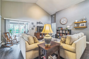 11_544_Remington_Oak_Dr_Lake_Mary_FL_32746_USA-Living_room-DSC_0170