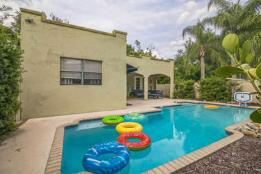 04_1012_W_New_Hampshire_St_Orlando_FL_32804_USA-Exterior-IMG_6653