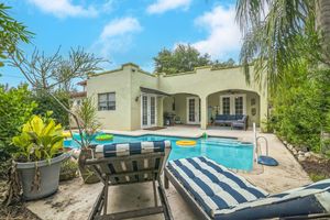 1012_W_New_Hampshire_St_Orlando_FL_32804_USA-Exterior-1012_W_New_Hampshire_St_Orlando_FL_32804_USA-Exterior-IMG_6647_2