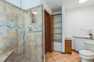 4834_Hall_Rd_Orlando_FL_32817_USA-Bathroom-A7403914