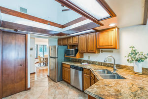 4834_Hall_Rd_Orlando_FL_32817_USA-Kitchen-A7403865