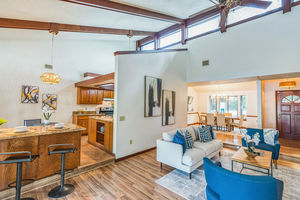 4834_Hall_Rd_Orlando_FL_32817_USA-Living_room-A7403852