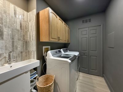 Ovvy-(image 1) Large