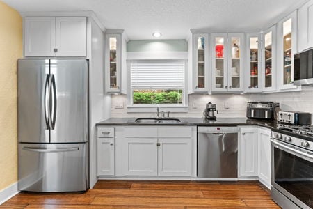 25-web-or-mls-600 Vassar St-25